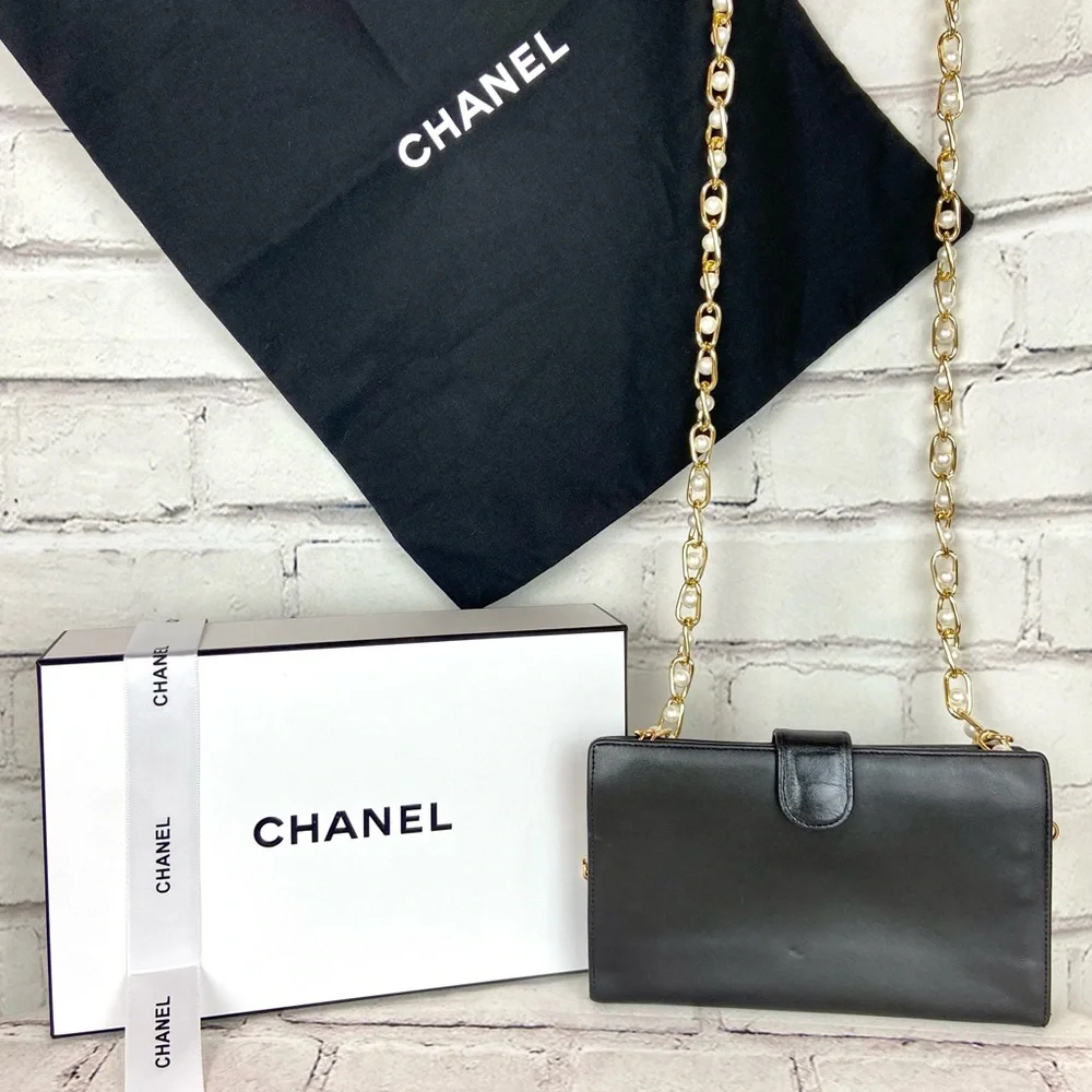 Chanel long wallet black leather crossbody custom with handmade bag charm - Picture 2 of 16